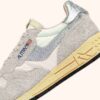 ZAPATILLAS BAJAS REELWIND EN ANTE Y NYLON BLANCOS Y PLATEADOS ZAPATILLAS BAJAS REELWIND EN ANTE Y NYLON BLANCOS Y PLATEADOS