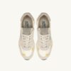 ZAPATILLAS BAJAS REELWIND EN BLANCO Y BORDADO DE RANÚCULA ZAPATILLAS BAJAS REELWIND EN BLANCO Y BORDADO DE RANÚCULA