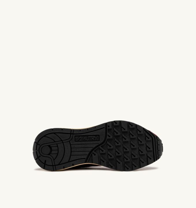 ZAPATILLAS BAJAS REELWIND EN NYLON, ANTE Y CUERO COLOR REDONDO Y CORDOVAN ZAPATILLAS BAJAS REELWIND EN NYLON, ANTE Y CUERO COLOR REDONDO Y CORDOVAN