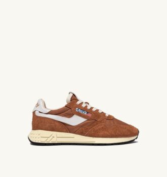 ZAPATILLAS BAJAS REELWIND EN NYLON Y ANTE COLOR AZÚCAR MARRÓN Y BLANCO