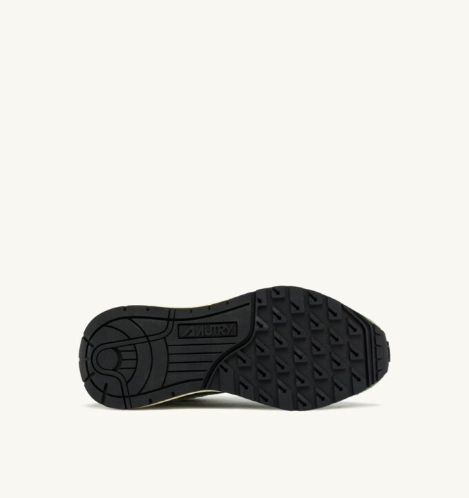ZAPATILLAS BAJAS REELWIND EN NYLON Y ANTE GRIS IRIS Y MALVAVISCO ZAPATILLAS BAJAS REELWIND EN NYLON Y ANTE GRIS IRIS Y MALVAVISCO
