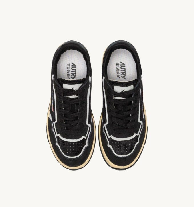 ZAPATILLAS BAJAS WILDPACE DE MALLA Y ANTE NEGROS ZAPATILLAS BAJAS WILDPACE DE MALLA Y ANTE NEGROS