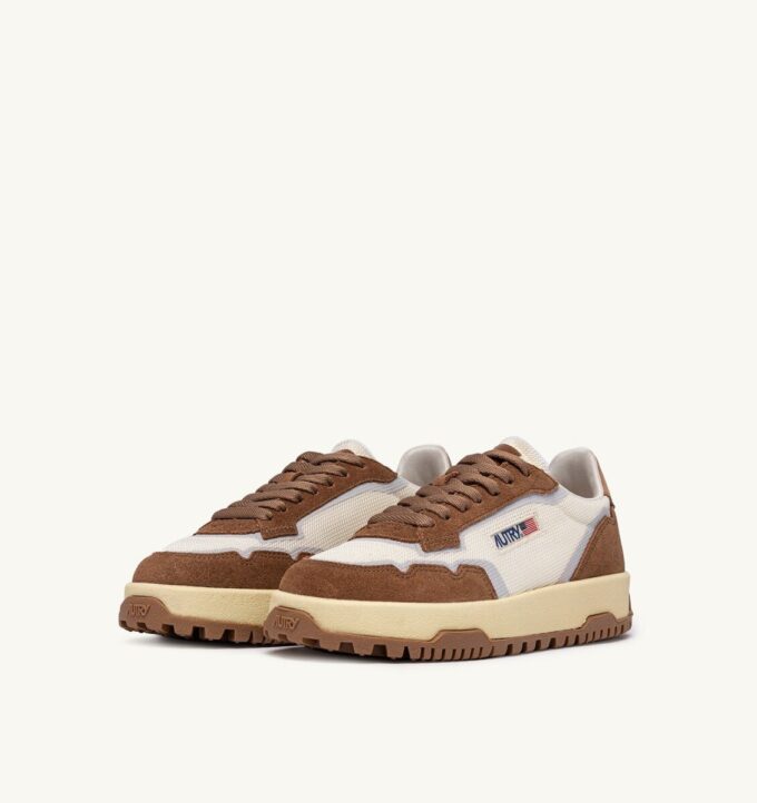 ZAPATILLAS BAJAS WILDPACE DE MALLA Y GAMUZA COLOR MALVAVISCO Y CIGARRO