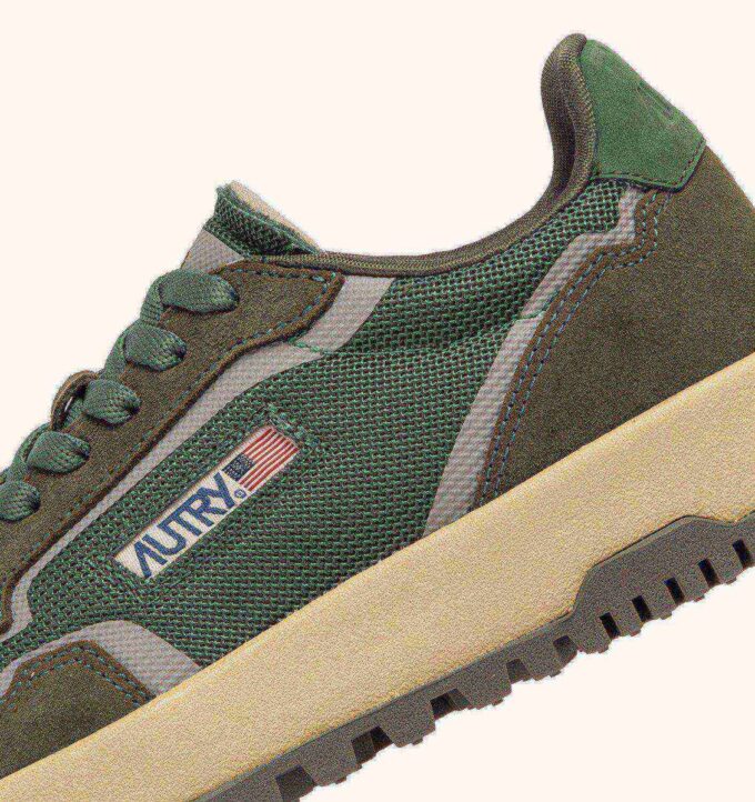 ZAPATILLAS BAJAS WILDPACE EN MALLA Y ANTE MILITAR Y SCHIO ZAPATILLAS BAJAS WILDPACE EN MALLA Y ANTE MILITAR Y SCHIO