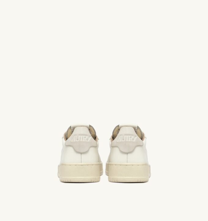 ZAPATILLAS DALLAS BAJAS DE PIEL BLANCA ZAPATILLAS DALLAS BAJAS DE PIEL BLANCA