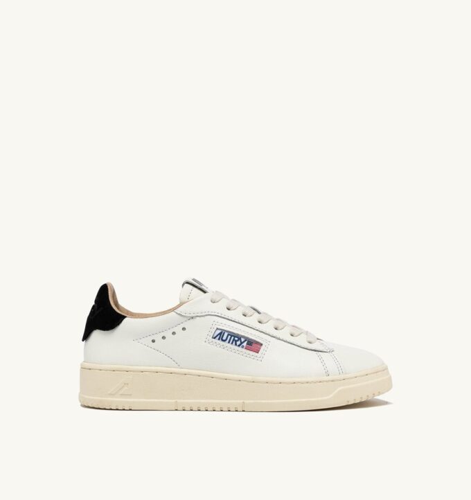 ZAPATILLAS DALLAS BAJAS DE PIEL BLANCA Y NEGRA ZAPATILLAS DALLAS BAJAS DE PIEL BLANCA Y NEGRA