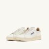 ZAPATILLAS DALLAS BAJAS EN PIEL BLANCA Y DORADA ZAPATILLAS DALLAS BAJAS EN PIEL BLANCA Y DORADA