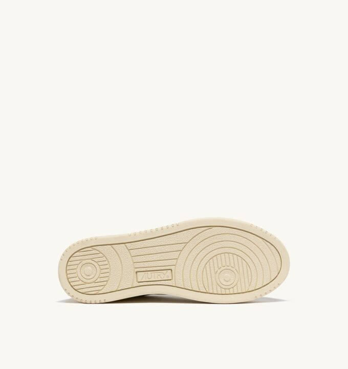 ZAPATILLAS DALLAS BAJAS EN PIEL BLANCA Y DORADA ZAPATILLAS DALLAS BAJAS EN PIEL BLANCA Y DORADA