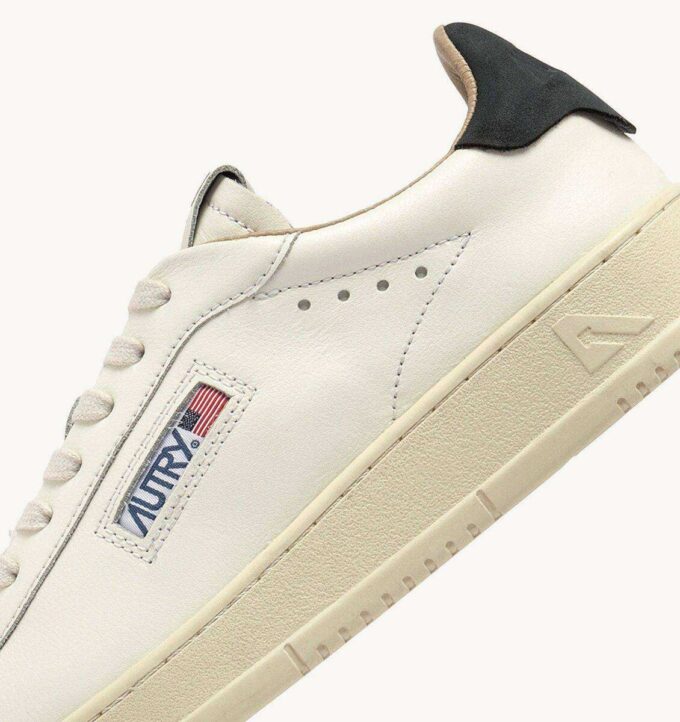 ZAPATILLAS DALLAS BAJAS EN PIEL BLANCA Y ESPACIAL