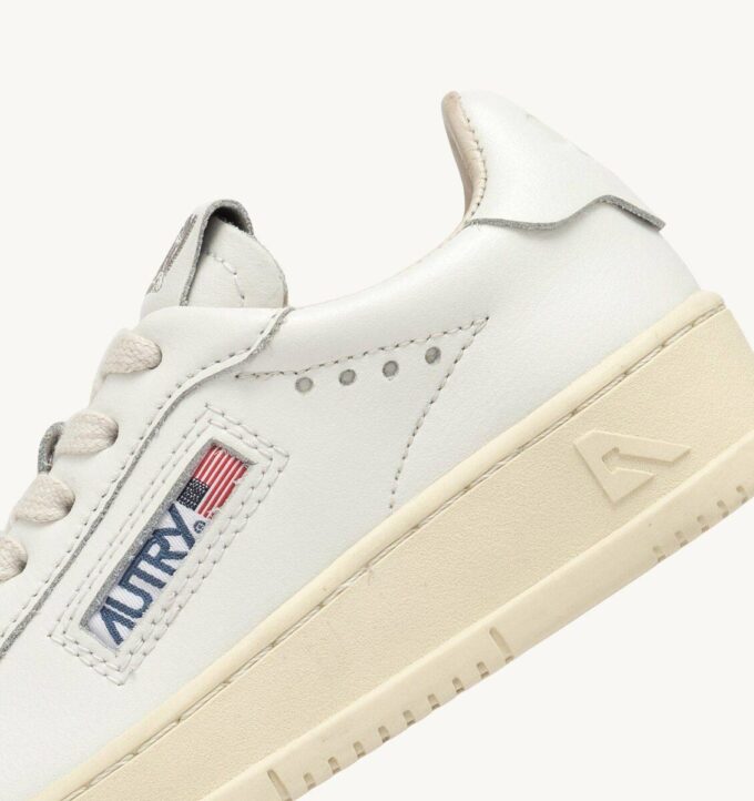 ZAPATILLAS DALLAS KIDS BAJAS DE PIEL BLANCA
