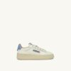 ZAPATILLAS DALLAS KIDS BAJAS EN PIEL COLOR MALVAVISCO Y AZUL DELLA ROBBIA