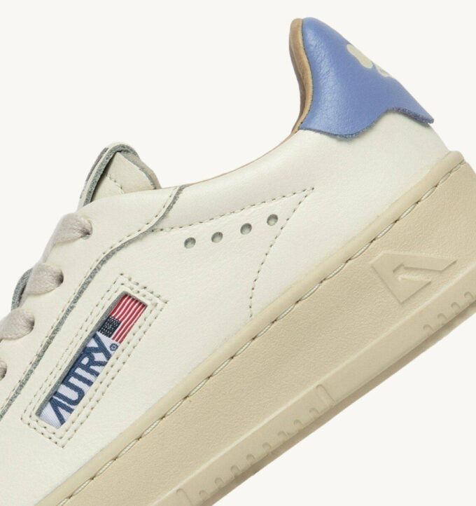 ZAPATILLAS DALLAS KIDS BAJAS EN PIEL COLOR MALVAVISCO Y AZUL DELLA ROBBIA