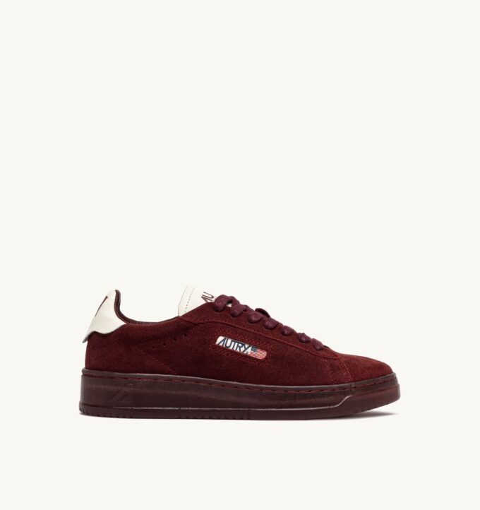 ZAPATILLAS DALLAS LOW EN ANTE COLOR MALVAVISCO Y CHIANTI ZAPATILLAS DALLAS LOW EN ANTE COLOR MALVAVISCO Y CHIANTI