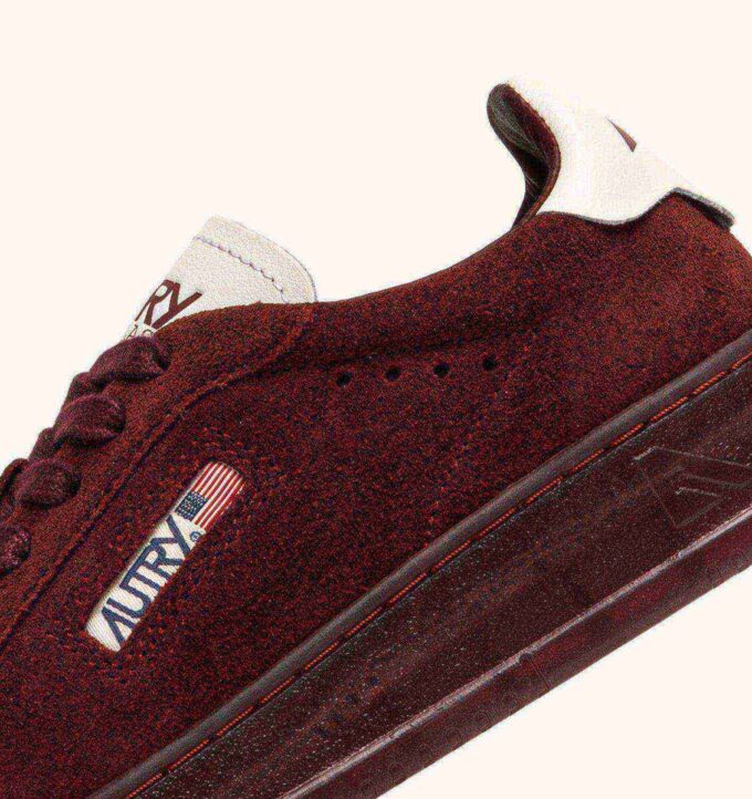 ZAPATILLAS DALLAS LOW EN ANTE COLOR MALVAVISCO Y CHIANTI ZAPATILLAS DALLAS LOW EN ANTE COLOR MALVAVISCO Y CHIANTI