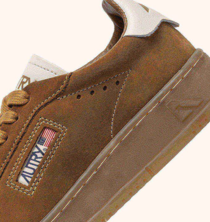 ZAPATILLAS DALLAS LOW EN ANTE MARSHMALLOW Y CIGAR ZAPATILLAS DALLAS LOW EN ANTE MARSHMALLOW Y CIGAR