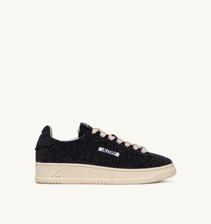 ZAPATILLAS DALLAS LOW EN ANTE NEGRO CON ESTRELLAS ZAPATILLAS DALLAS LOW EN ANTE NEGRO CON ESTRELLAS