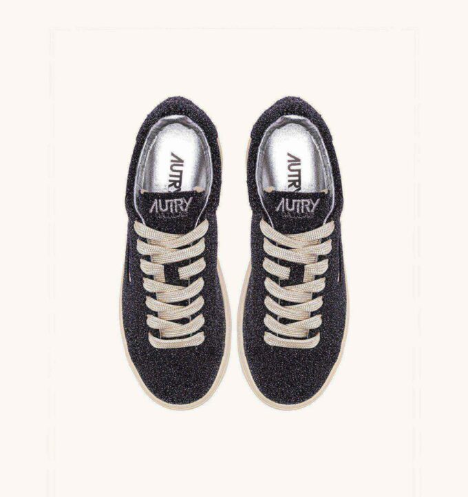 ZAPATILLAS DALLAS LOW EN ANTE NEGRO CON ESTRELLAS ZAPATILLAS DALLAS LOW EN ANTE NEGRO CON ESTRELLAS
