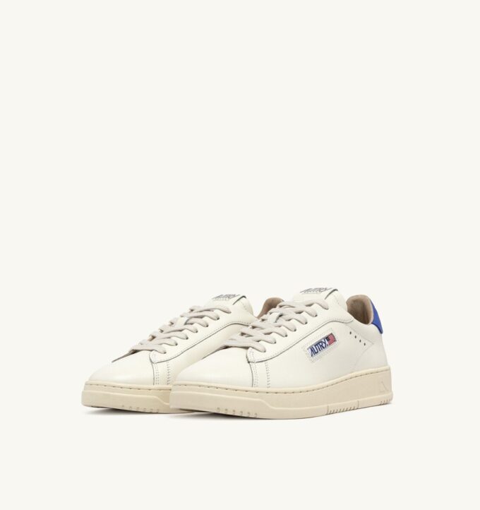ZAPATILLAS DALLAS LOW EN PIEL AZUL Y MALVAVISCO ZAPATILLAS DALLAS LOW EN PIEL AZUL Y MALVAVISCO
