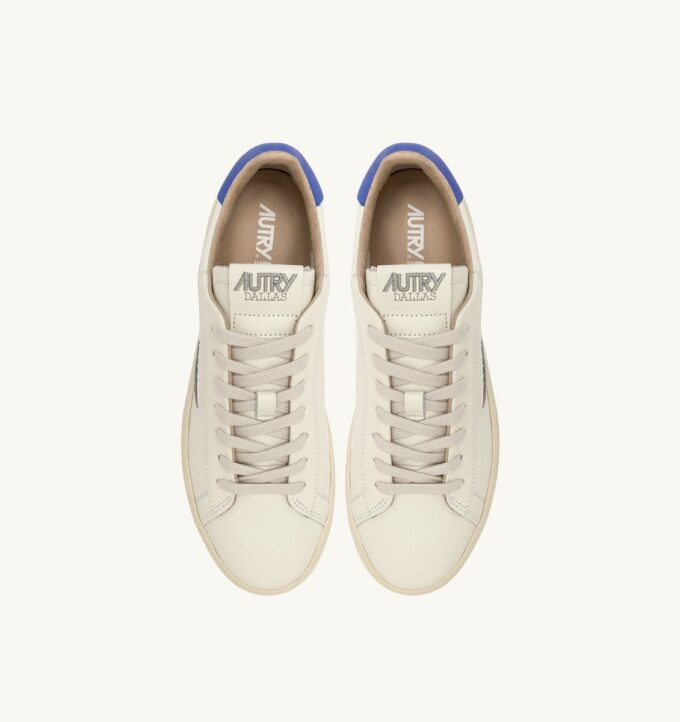 ZAPATILLAS DALLAS LOW EN PIEL AZUL Y MALVAVISCO ZAPATILLAS DALLAS LOW EN PIEL AZUL Y MALVAVISCO