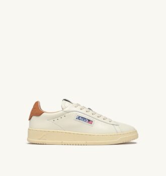 ZAPATILLAS DALLAS LOW EN PIEL MARSHMALLOW Y BROWN SUGAR
