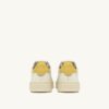 ZAPATILLAS DALLAS LOW EN PIEL MARSHMALLOW Y BUTTERCUP ZAPATILLAS DALLAS LOW EN PIEL MARSHMALLOW Y BUTTERCUP