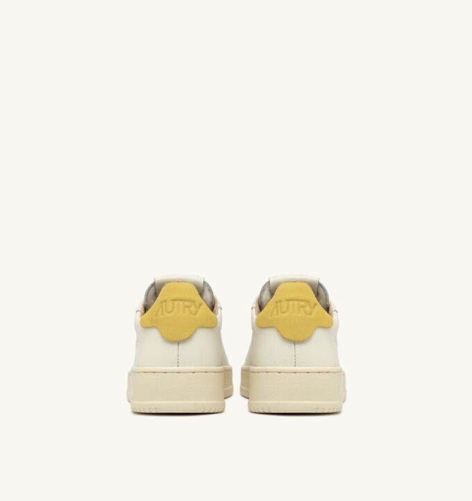 ZAPATILLAS DALLAS LOW EN PIEL MARSHMALLOW Y BUTTERCUP ZAPATILLAS DALLAS LOW EN PIEL MARSHMALLOW Y BUTTERCUP