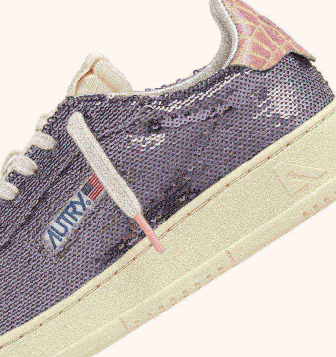 ZAPATILLAS DALLAS LOW ‘SPARKLING’ CON LENTEJUELAS DE ACERO ZAPATILLAS DALLAS LOW ‘SPARKLING’ CON LENTEJUELAS DE ACERO