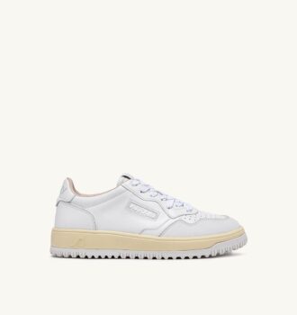 ZAPATILLAS DE GOLF BAJAS EN PIEL BLANCA ZAPATILLAS DE GOLF BAJAS EN PIEL BLANCA