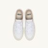 ZAPATILLAS DE GOLF BAJAS EN PIEL BLANCA ZAPATILLAS DE GOLF BAJAS EN PIEL BLANCA