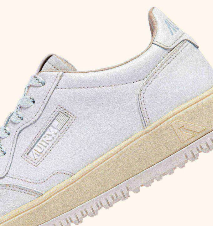 ZAPATILLAS DE GOLF BAJAS EN PIEL BLANCA ZAPATILLAS DE GOLF BAJAS EN PIEL BLANCA