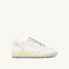 ZAPATILLAS DE GOLF BAJAS EN PIEL COLOR BLANCO Y AZUL PERLA