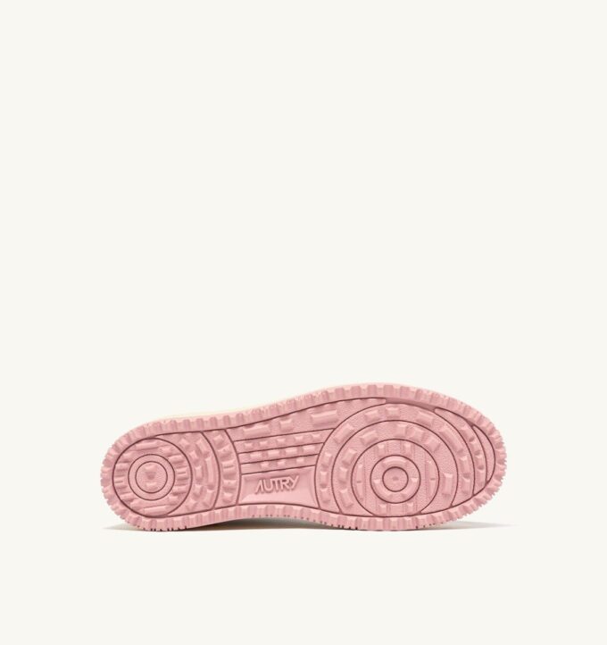 ZAPATILLAS DE GOLF BAJAS EN PIEL BLANCA Y CORAL