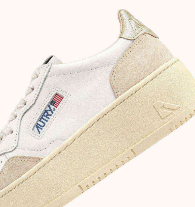 ZAPATILLAS DE PLATAFORMA MEDALIST EN ANTE Y PIEL BLANCOS Y PLATINO ZAPATILLAS DE PLATAFORMA MEDALIST EN ANTE Y PIEL BLANCOS Y PLATINO