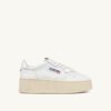 ZAPATILLAS DE PLATAFORMA MEDALIST EN PIEL BLANCA ZAPATILLAS DE PLATAFORMA MEDALIST EN PIEL BLANCA