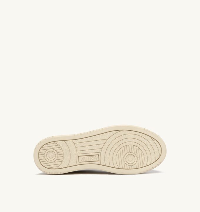 ZAPATILLAS DE PLATAFORMA MEDALIST EN PIEL BLANCA ZAPATILLAS DE PLATAFORMA MEDALIST EN PIEL BLANCA