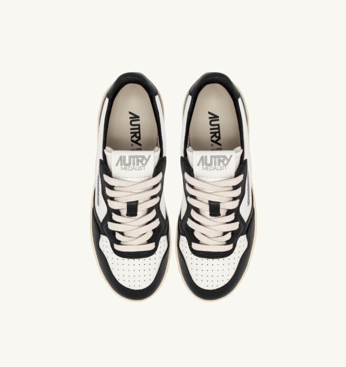 ZAPATILLAS DE PLATAFORMA MEDALIST EN PIEL BLANCA Y NEGRA