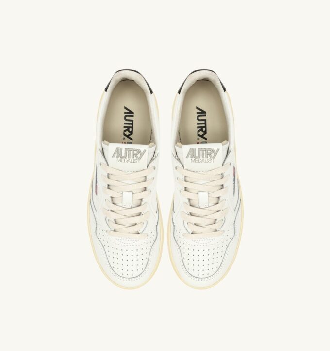 ZAPATILLAS DE PLATAFORMA MEDALIST EN PIEL BLANCA Y NEGRA