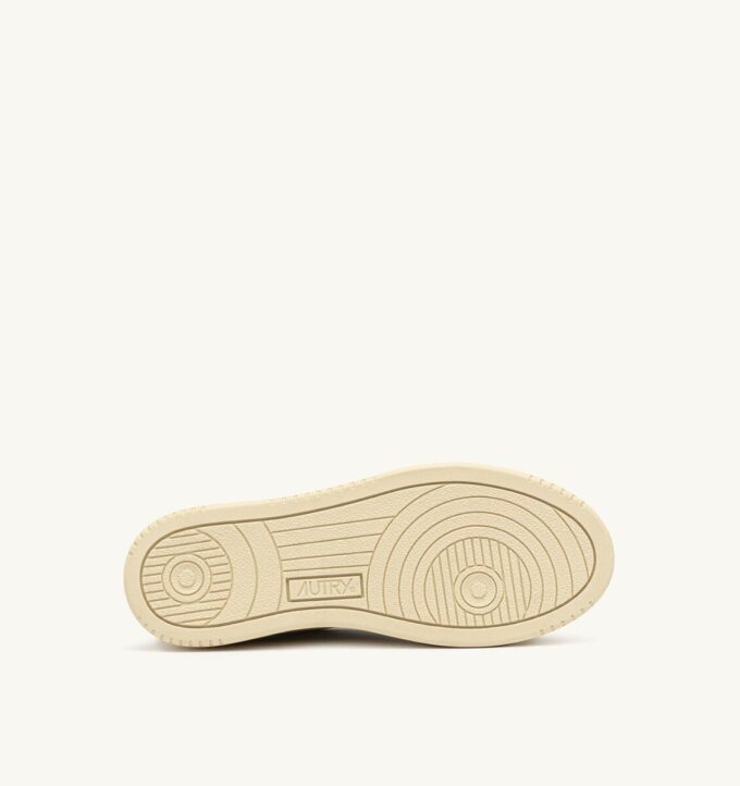 ZAPATILLAS DE PLATAFORMA MEDALIST EN PIEL BLANCA Y PLATA METALIZADA ZAPATILLAS DE PLATAFORMA MEDALIST EN PIEL BLANCA Y PLATA METALIZADA