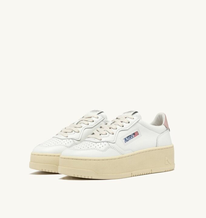 ZAPATILLAS DE PLATAFORMA MEDALIST EN PIEL BLANCA Y ROSA POLVO ZAPATILLAS DE PLATAFORMA MEDALIST EN PIEL BLANCA Y ROSA POLVO