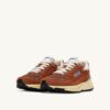 ZAPATILLAS HYPERWAY DE ANTE Y MALLA EN TONOS MARRÓN Y PLATEADO