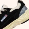 ZAPATILLAS HYPERWAY DE ANTE Y MALLA EN TONOS NEGROS Y PLATEADOS ZAPATILLAS HYPERWAY DE ANTE Y MALLA EN TONOS NEGROS Y PLATEADOS