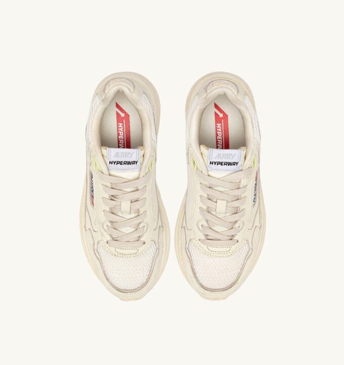 ZAPATILLAS HYPERWAY DE PIEL LAMINADA Y MALLA BLANCO SUSURRO ZAPATILLAS HYPERWAY DE PIEL LAMINADA Y MALLA BLANCO SUSURRO