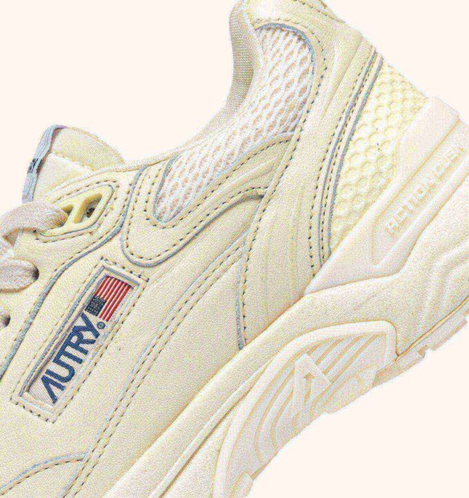 ZAPATILLAS HYPERWAY DE PIEL LAMINADA Y MALLA BLANCO SUSURRO ZAPATILLAS HYPERWAY DE PIEL LAMINADA Y MALLA BLANCO SUSURRO