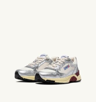 ZAPATILLAS HYPERWAY DE PIEL LAMINADA Y MALLA EN TONOS BLANCOS Y PLATEADOS