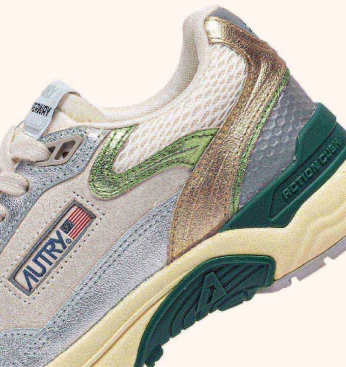 ZAPATILLAS HYPERWAY DE PIEL LAMINADA Y MALLA EN TONOS PLATEADOS Y MALVADO ZAPATILLAS HYPERWAY DE PIEL LAMINADA Y MALLA EN TONOS PLATEADOS Y MALVADO