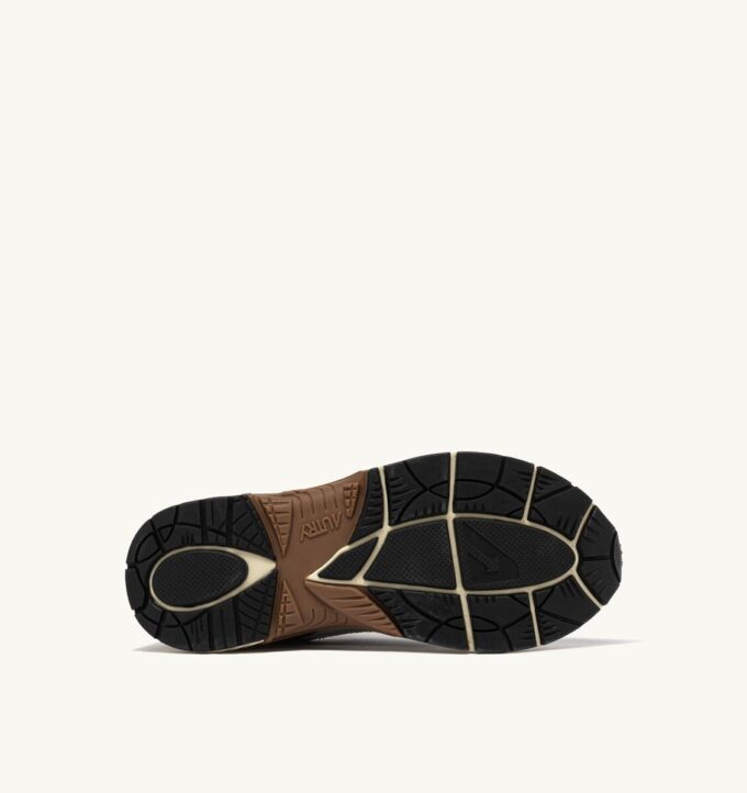 ZAPATILLAS HYPERWAY DE PIEL LAMINADA Y MALLA NEGRAS Y PLATEADAS