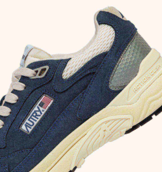 ZAPATILLAS HYPERWAY EN ANTE Y MALLA EN AZUL ENSIGN Y PLATEADO ZAPATILLAS HYPERWAY EN ANTE Y MALLA EN AZUL ENSIGN Y PLATEADO
