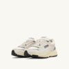 ZAPATILLAS HYPERWAY EN MALLA Y ANTE BLANCO Y PLATEADO ZAPATILLAS HYPERWAY EN MALLA Y ANTE BLANCO Y PLATEADO
