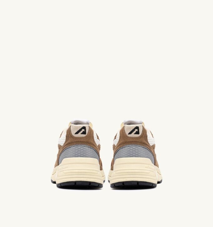 ZAPATILLAS HYPERWAY EN MALLA Y ANTE COLOR CIGARRO Y PLATA
