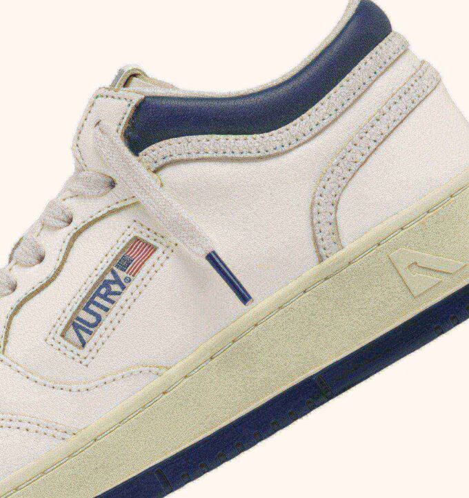 ZAPATILLAS MED-WAY EN PIEL COLOR MALVAVISCO Y AZUL ENSIGN